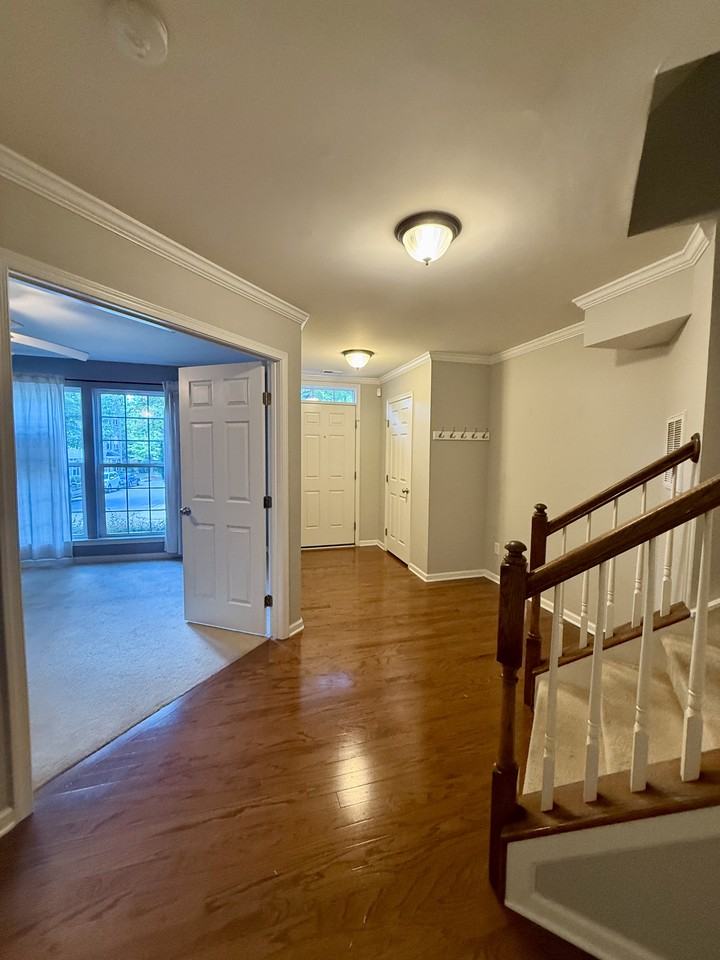 756 Naramore St #1 - Photo 4 of 25