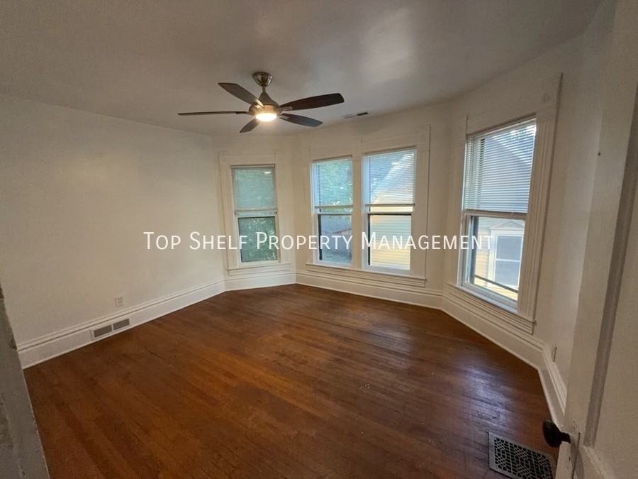 669 19th St #1 - Photo 2 of 8