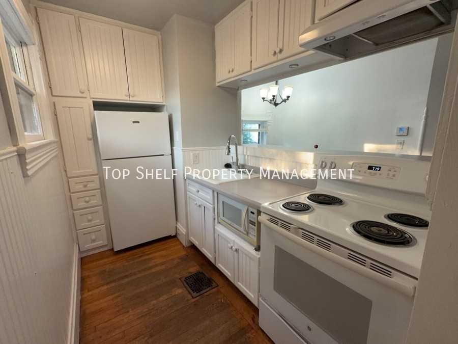 669 19th St #1 - Photo 7 of 8