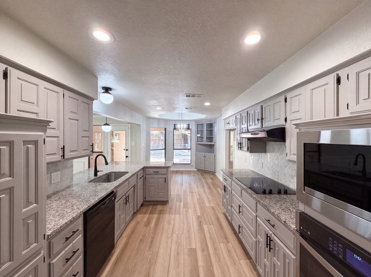 8 Muirfield Ct #NA - Photo 5 of 13