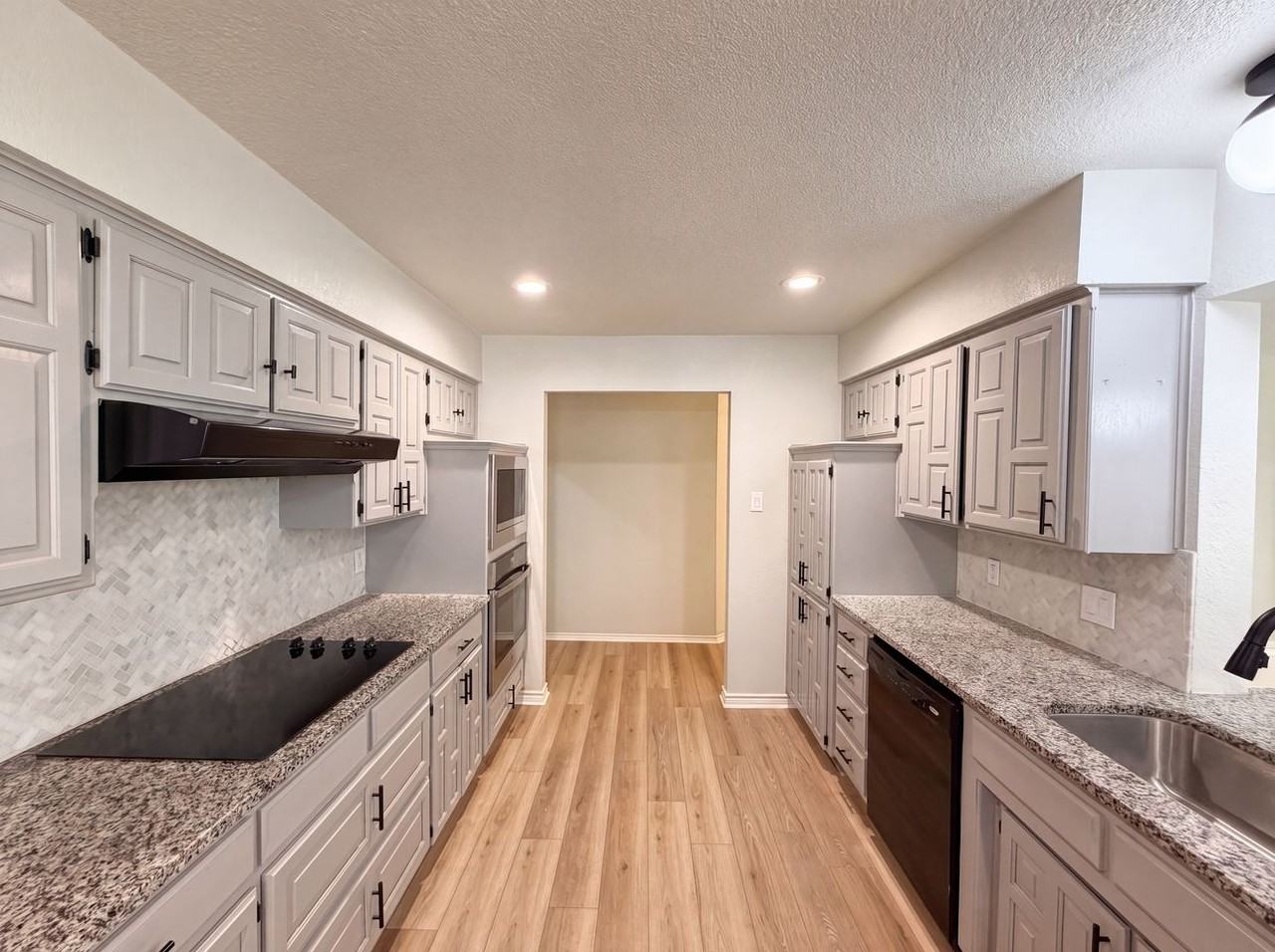 8 Muirfield Ct #NA - Photo 6 of 13