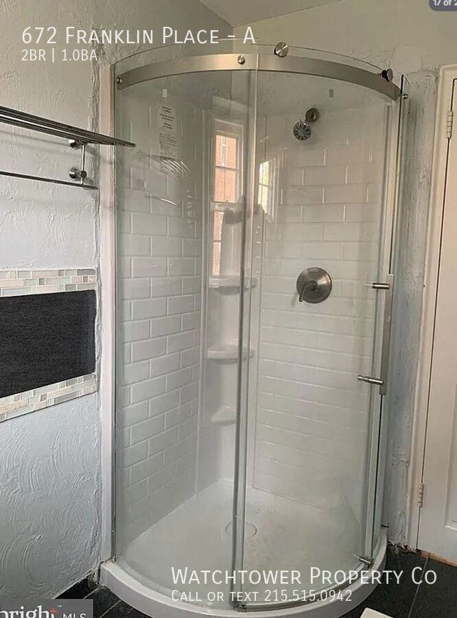 672 Franklin Pl #A - Photo 2 of 38