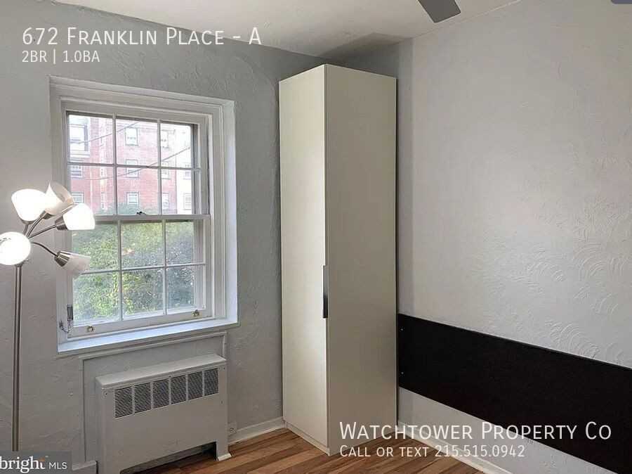 672 Franklin Pl #A - Photo 7 of 38