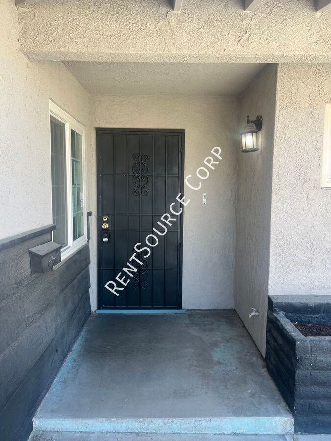850 Linda Ln - Photo 5 of 30