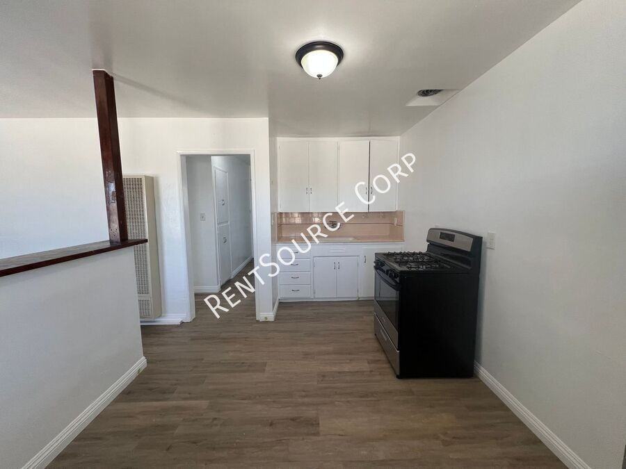 1360 1/2 Nancy St - Photo 7 of 14