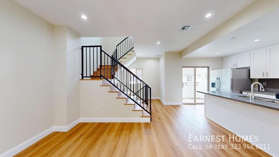 310 N 3rd St #B - Photo 7 of 22