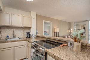 featured image of 101 Aupuni St #780