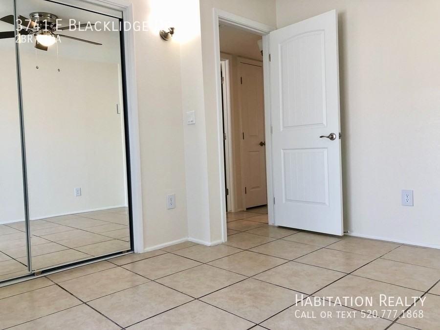 3741 E Blacklidge Dr - Photo 7 of 10