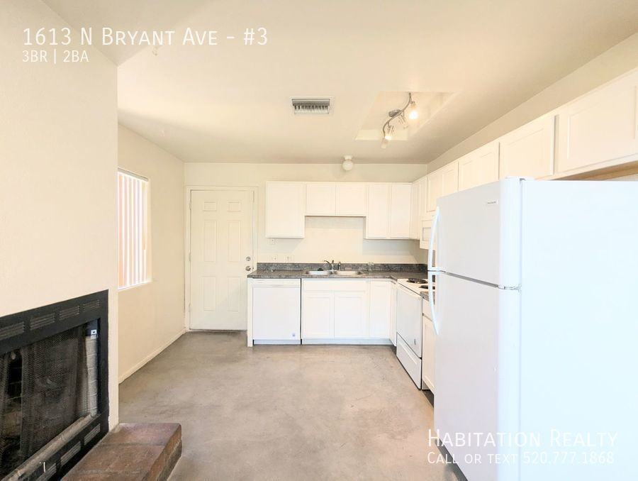 1613 N Bryant Ave #3 - Photo 3 of 15
