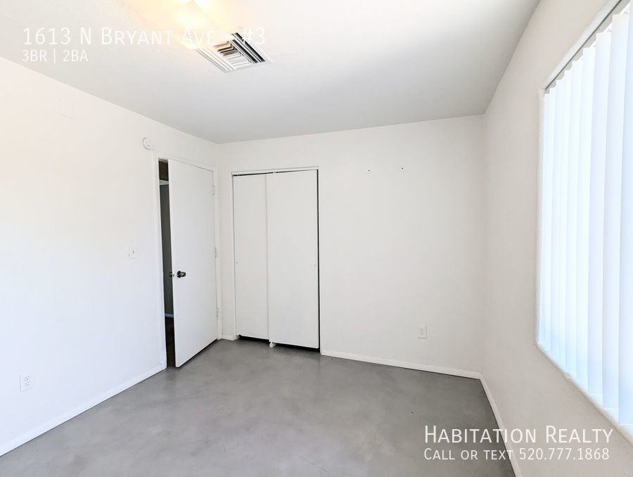 1613 N Bryant Ave #3 - Photo 6 of 15