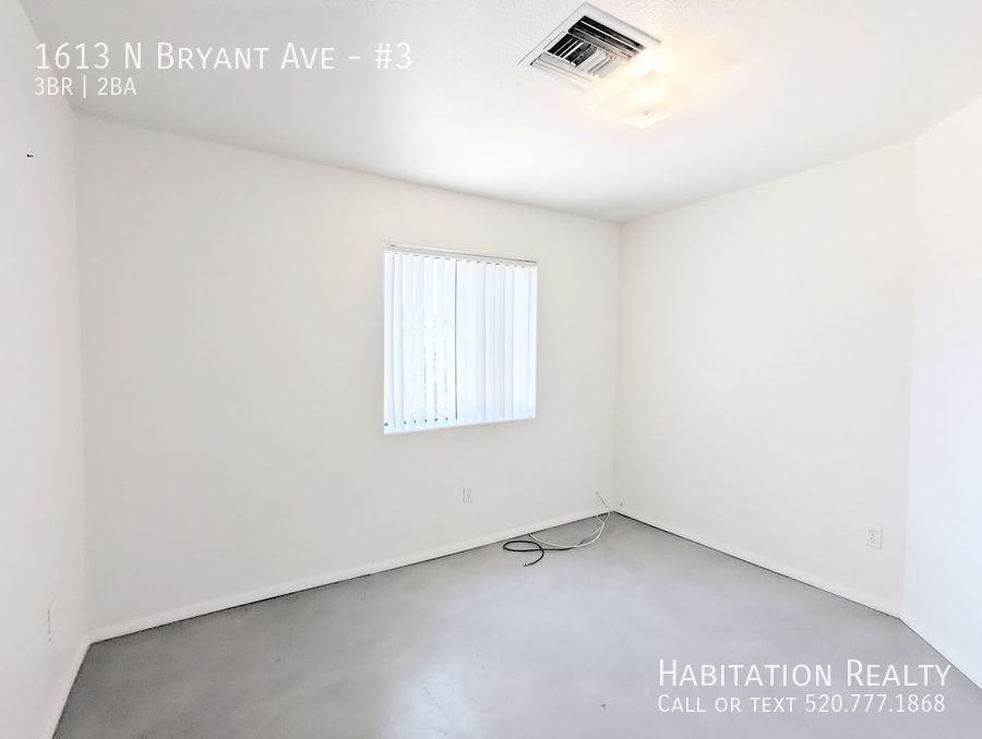 1613 N Bryant Ave #3 - Photo 7 of 15