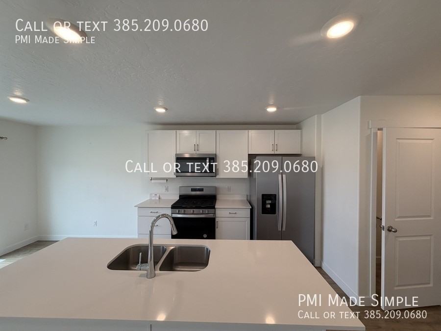 1356 S Windy Ridge Dr - Photo 3 of 26