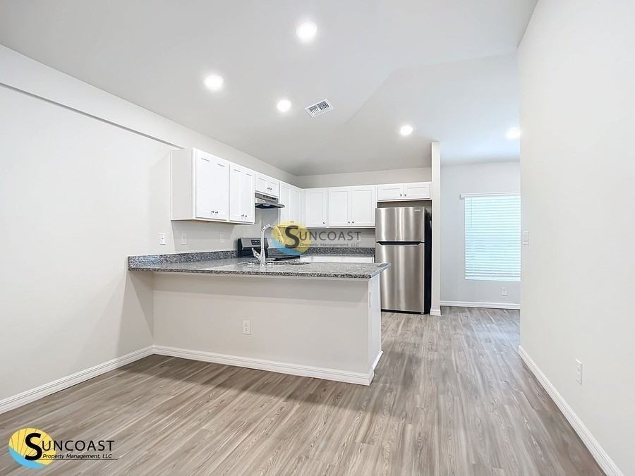17133 Thompson Ave - Photo 7 of 21