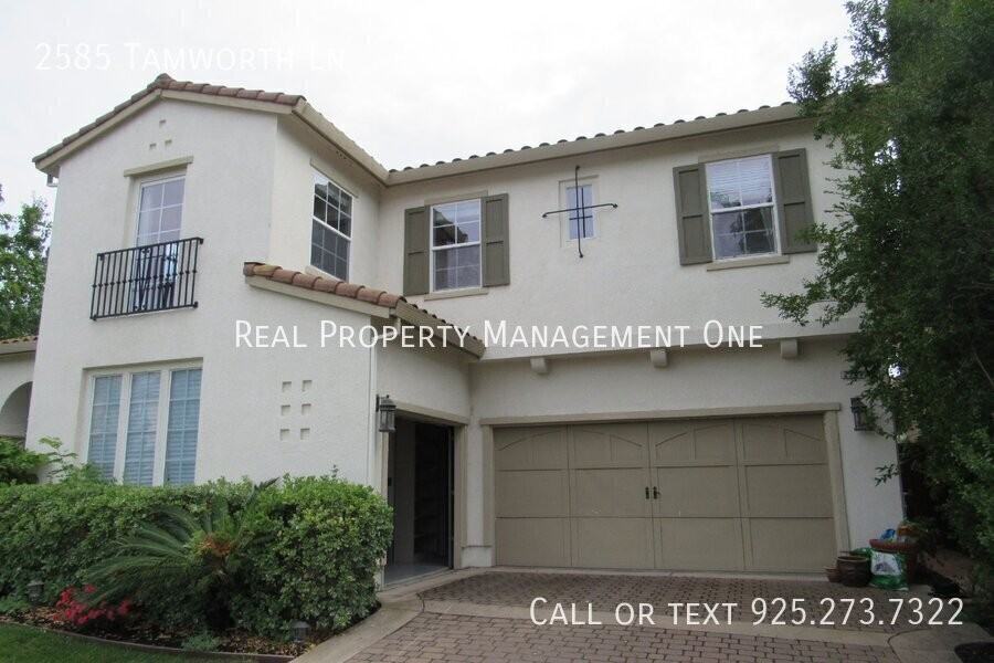 2585 Tamworth Ln - Photo 4 of 37