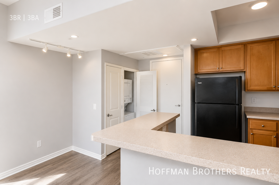 7393 W Manchester Ave #111 - Photo 2 of 14