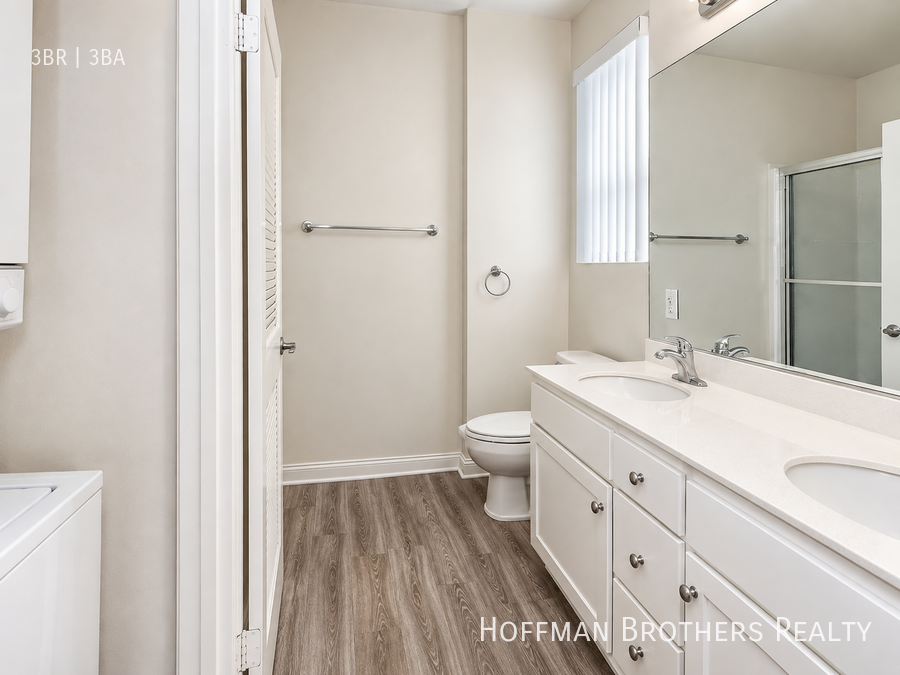 7393 W Manchester Ave #111 - Photo 5 of 14