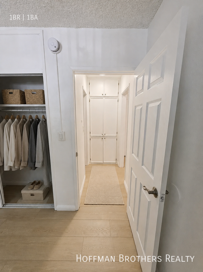 13059 Oxnard St #103 - Photo 5 of 8