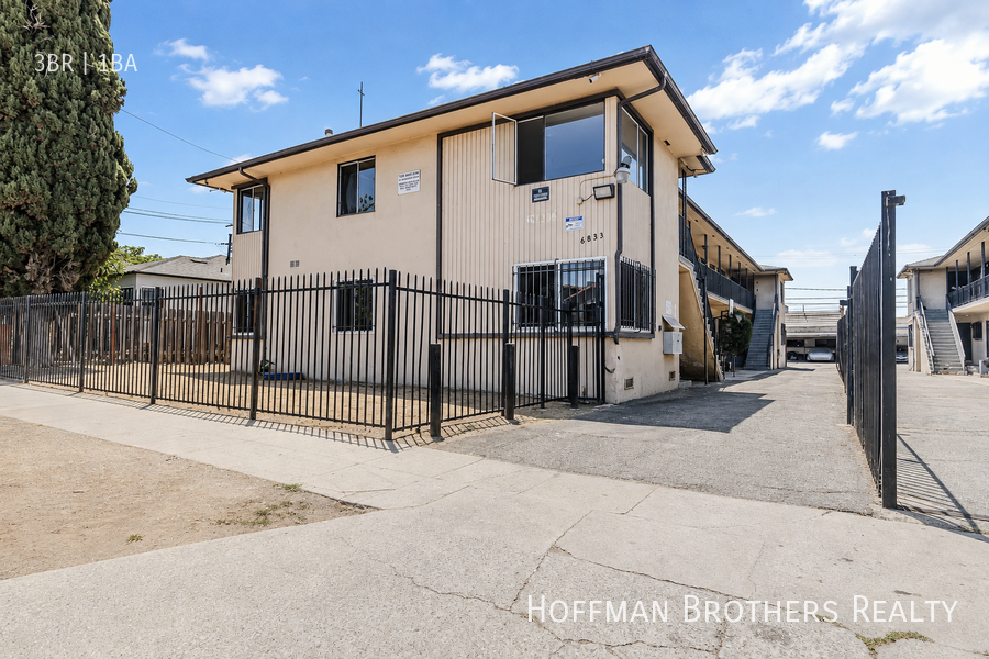 6833 11th Ave #3 - Photo 3 of 20