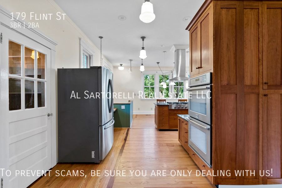 179 Flint St - Photo 6 of 36