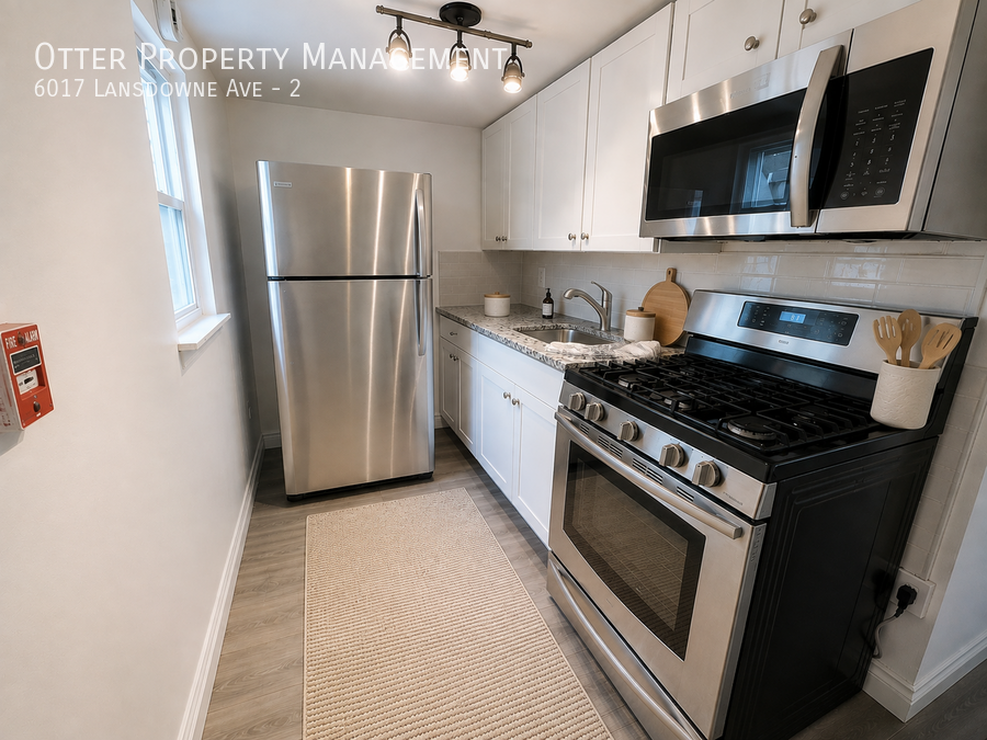 6017 Lansdowne Ave #2 - Photo 3 of 16