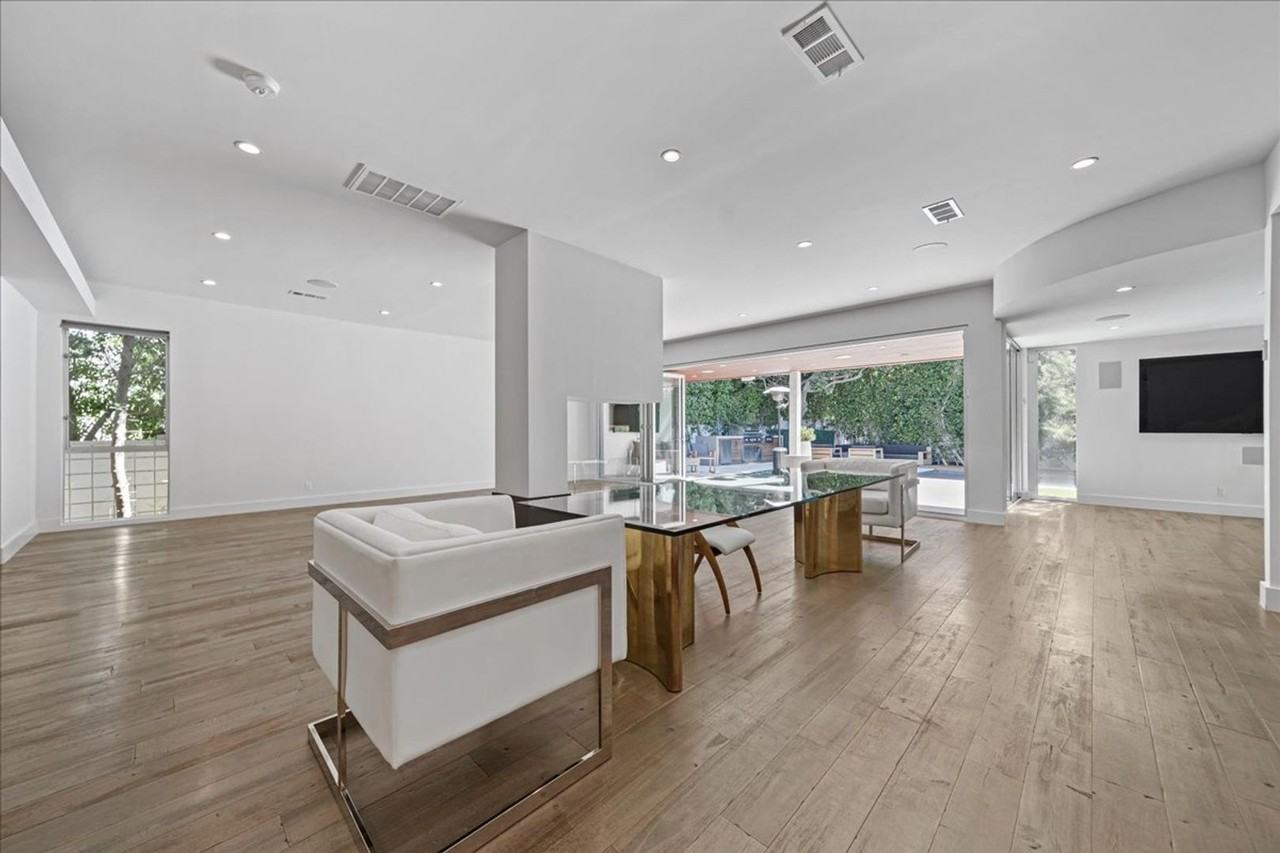 1455 S Castello Ave - Photo 3 of 44