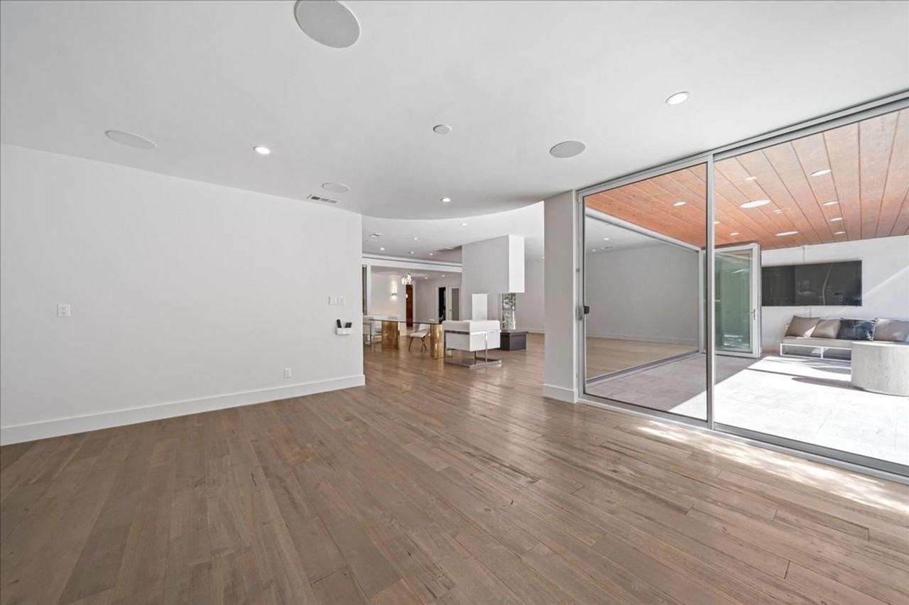 1455 S Castello Ave - Photo 5 of 44