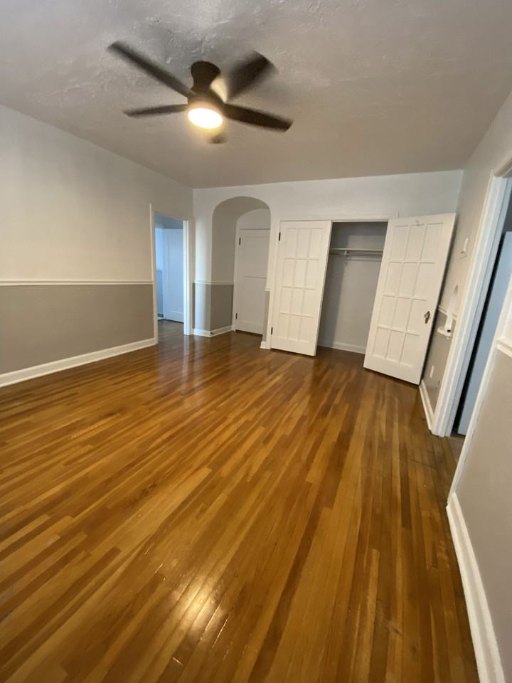 141 E 1st Ave #410