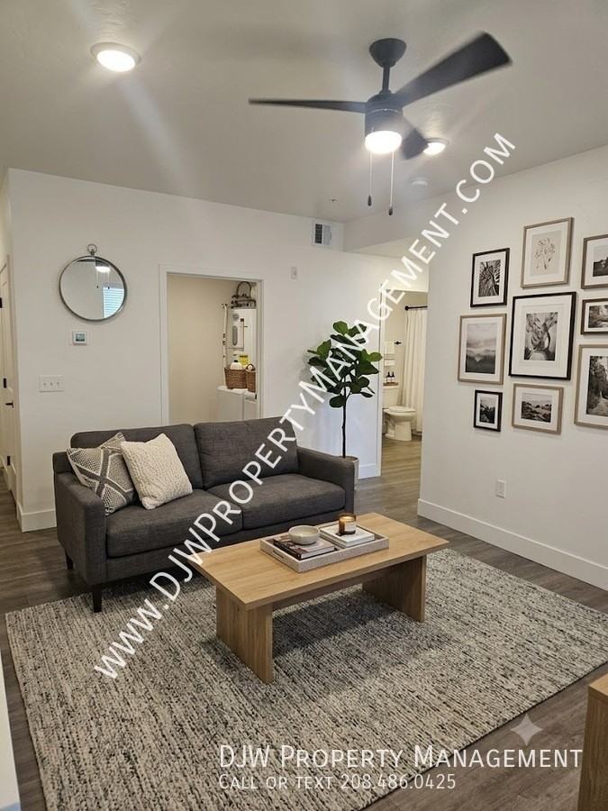 221 E Maine Ave #204 - Photo 2 of 6