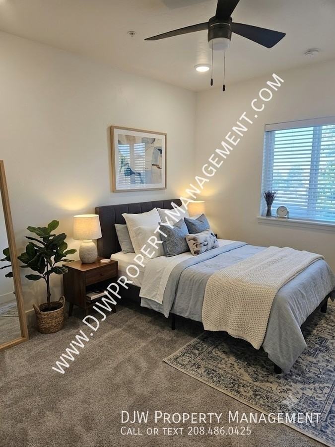 221 E Maine Ave #204 - Photo 4 of 6