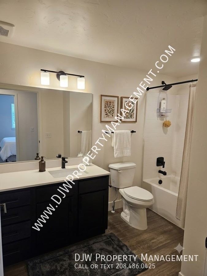 221 E Maine Ave #204 - Photo 5 of 6