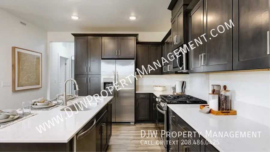 1727 N Truman Ave - Photo 5 of 20