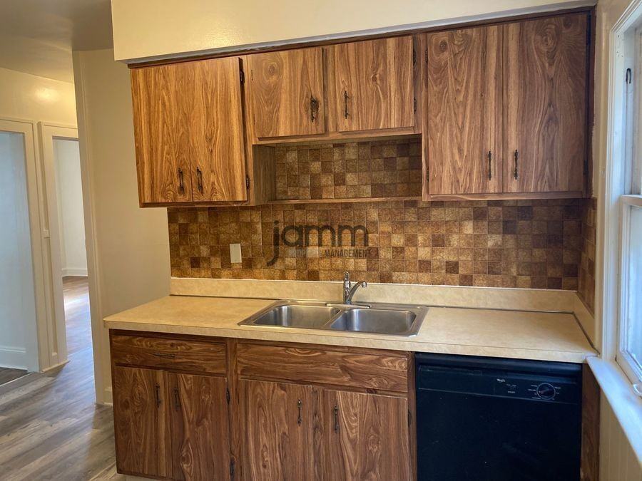 3435 Brookview Blvd Lowr - Photo 5 of 16