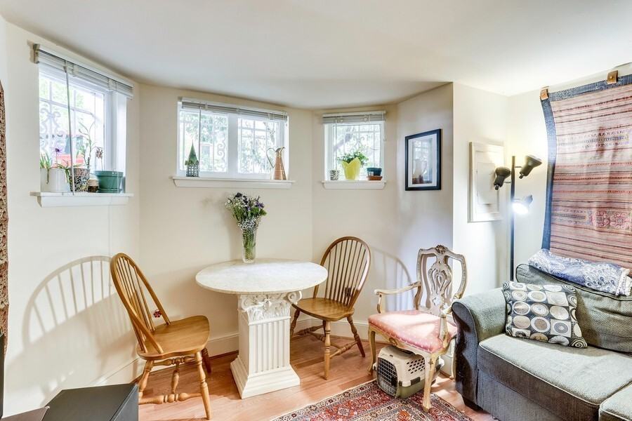 1726 Willard St Nw #B - Photo 5 of 22