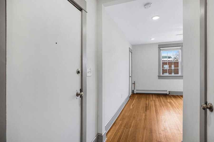 855 19th St Ne #3 - Photo 3 of 21