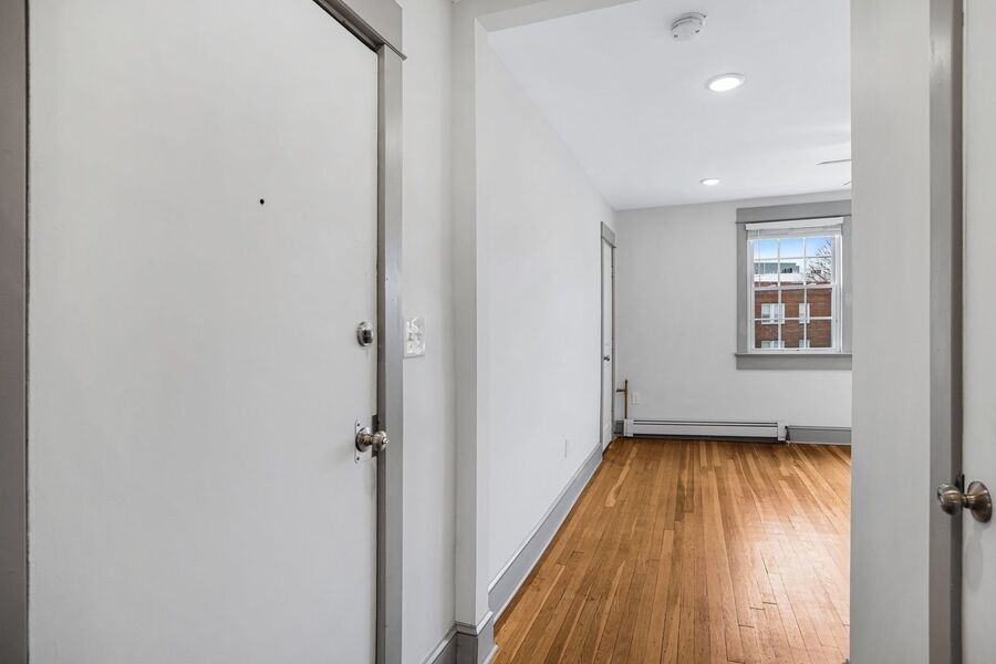 855 19th St Ne #3 - Photo 5 of 21