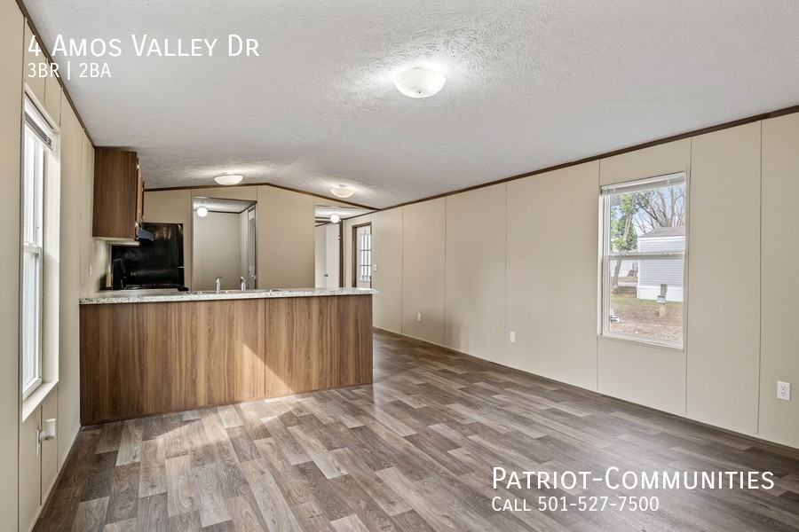 4 Amos Valley Dr - Photo 3 of 32