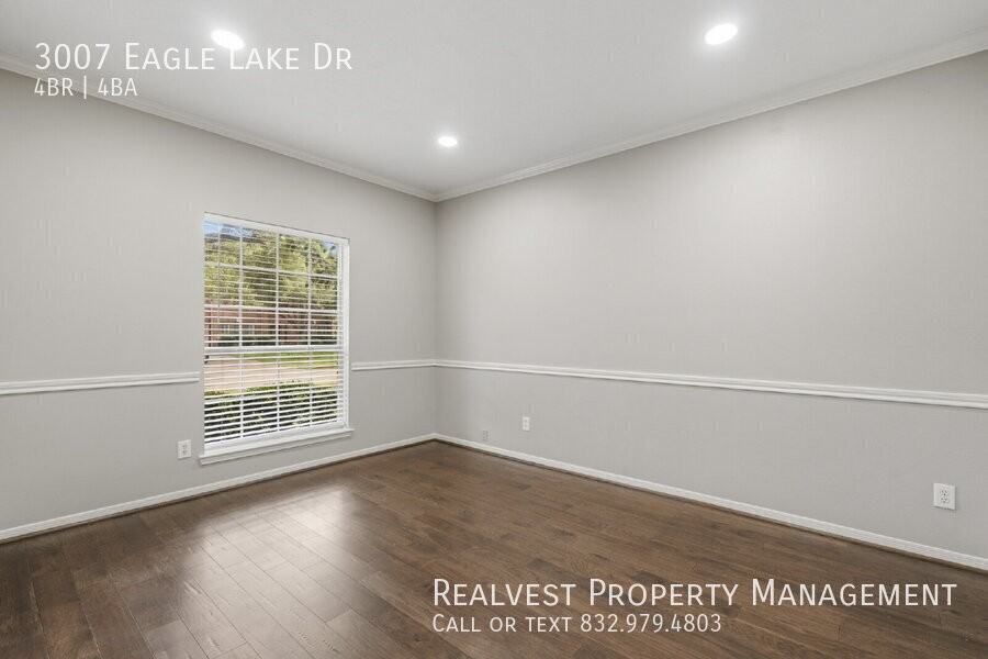 3007 Eagle Lake Dr - Photo 4 of 25