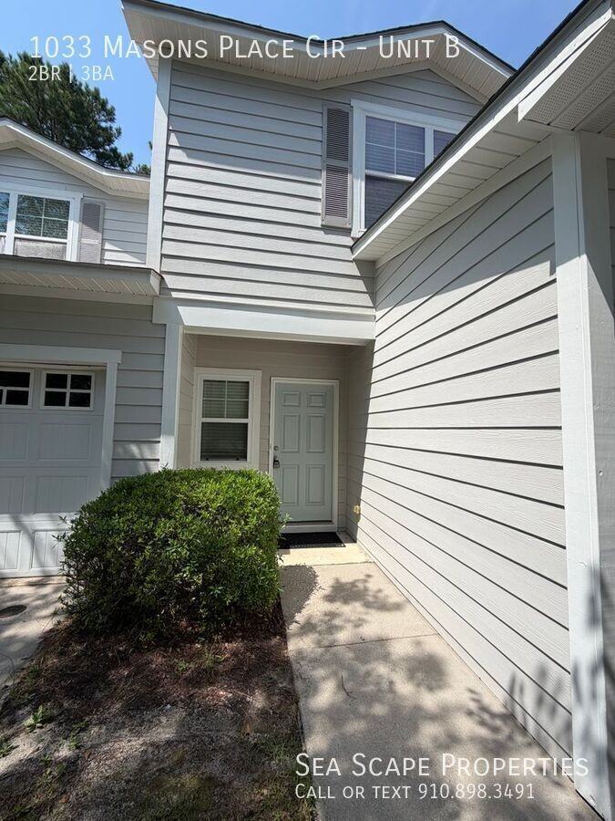 1033 Masons Place Cir #B - Photo 3 of 27