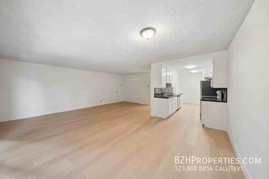 10980 Ohio Ave #201 - Photo 5 of 16