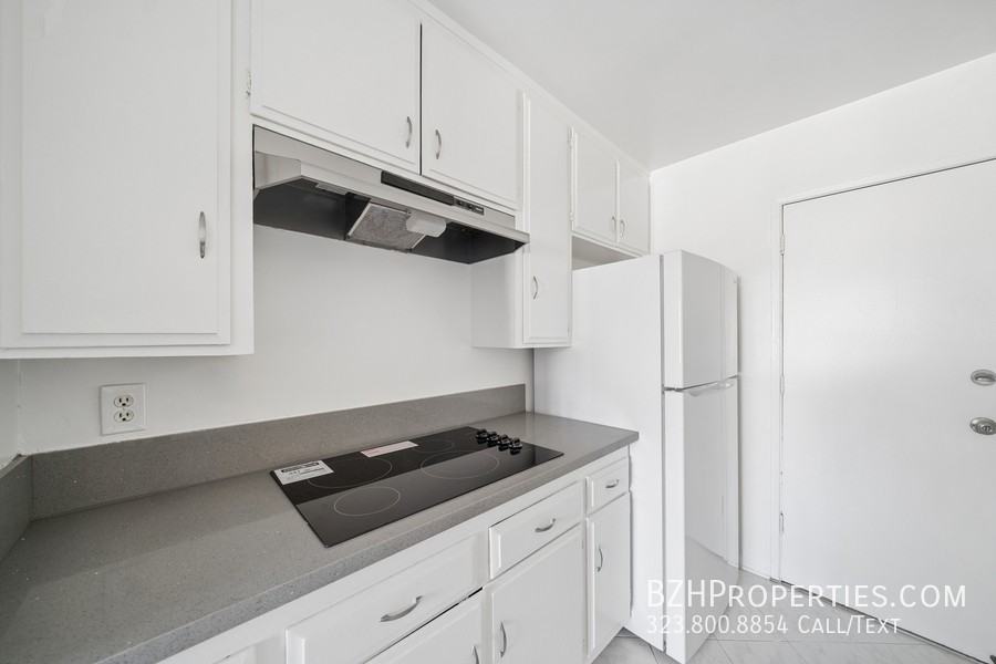 105 S Orlando Ave #201 - Photo 7 of 22
