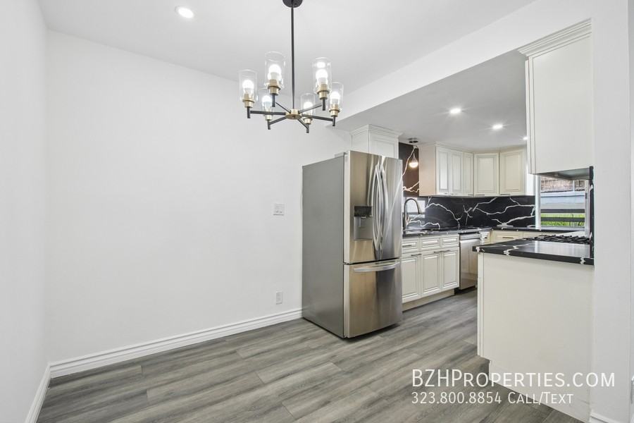 807 N Alfred St #2 - Photo 6 of 15