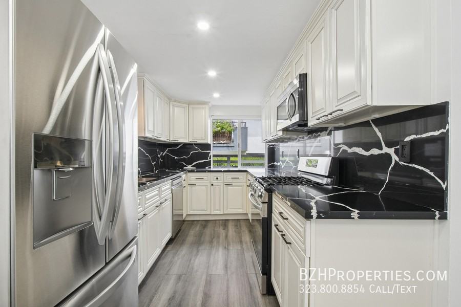 807 N Alfred St #2 - Photo 7 of 15