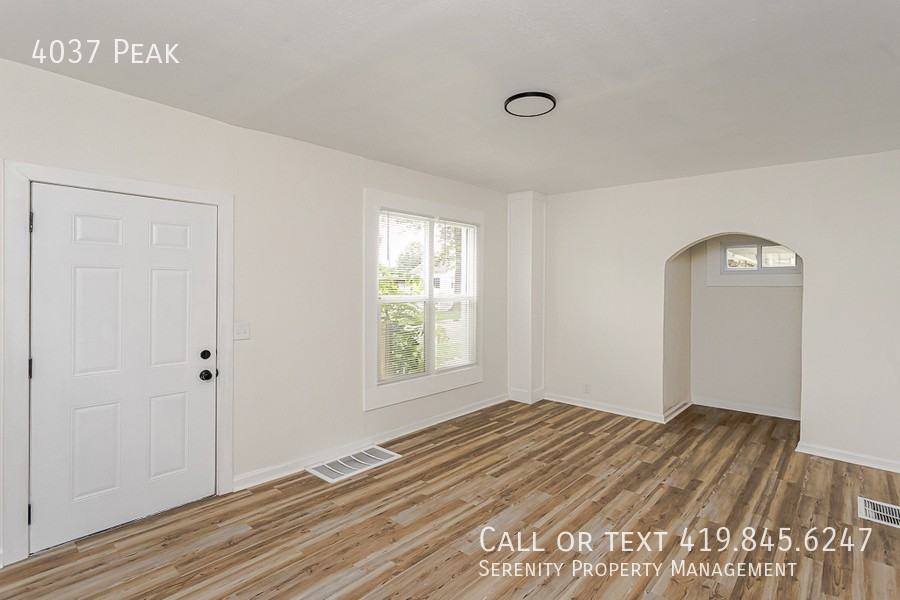 4037 Peak Ave - Photo 3 of 14