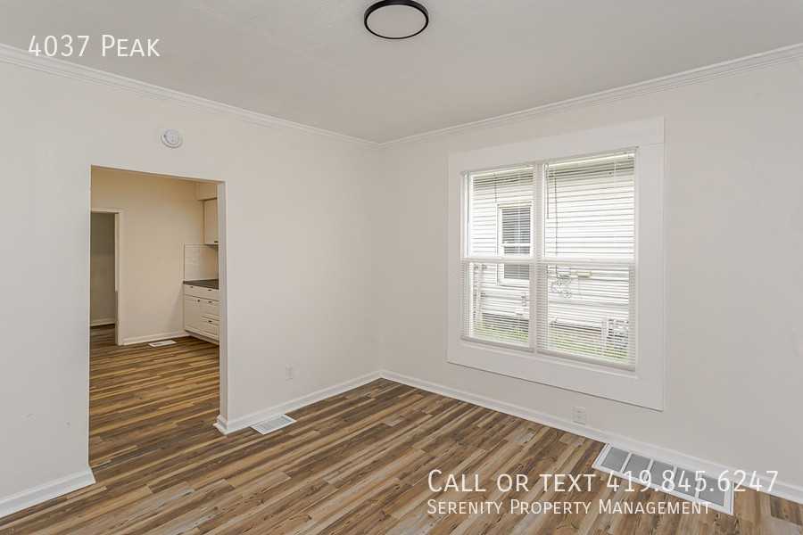 4037 Peak Ave - Photo 4 of 14