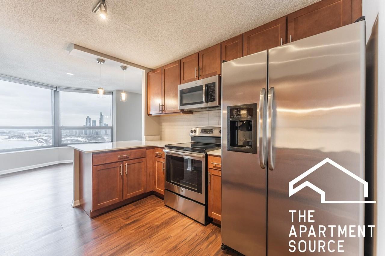 175 N Harbor Dr #3507 - Photo 5 of 50