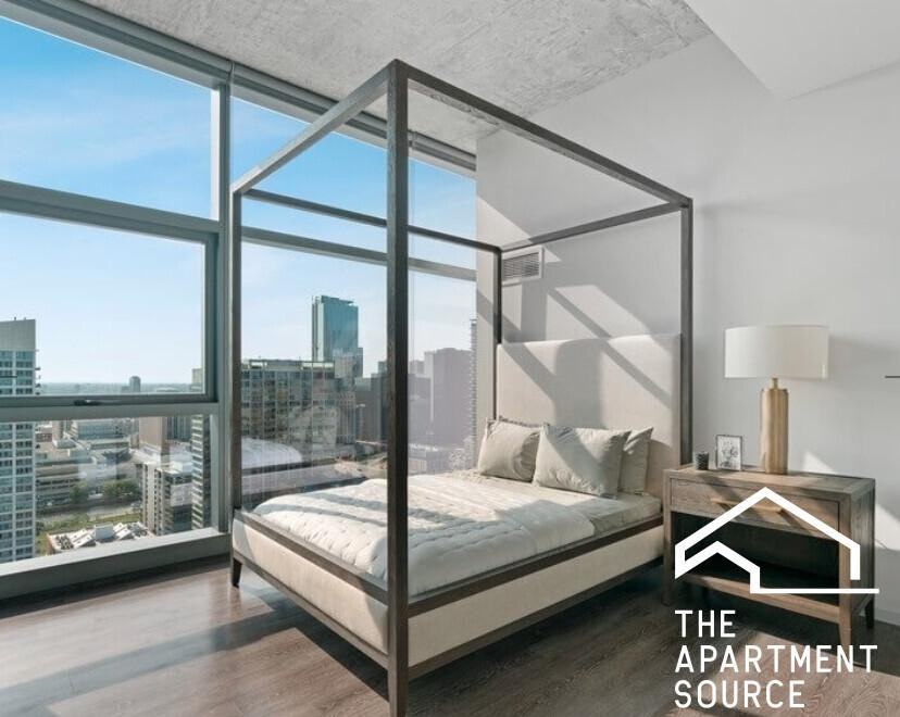 717 S Clark St - Photo 7 of 50