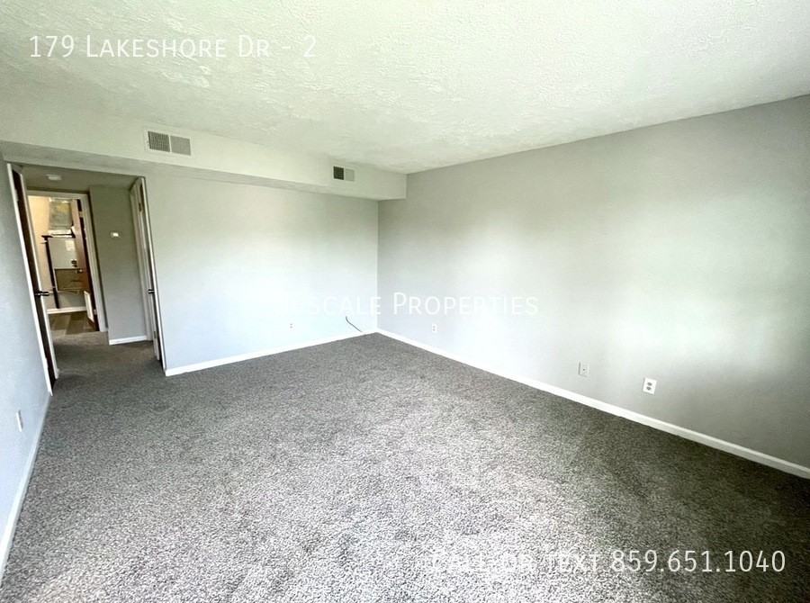 179 Lakeshore Dr #2 - Photo 2 of 7