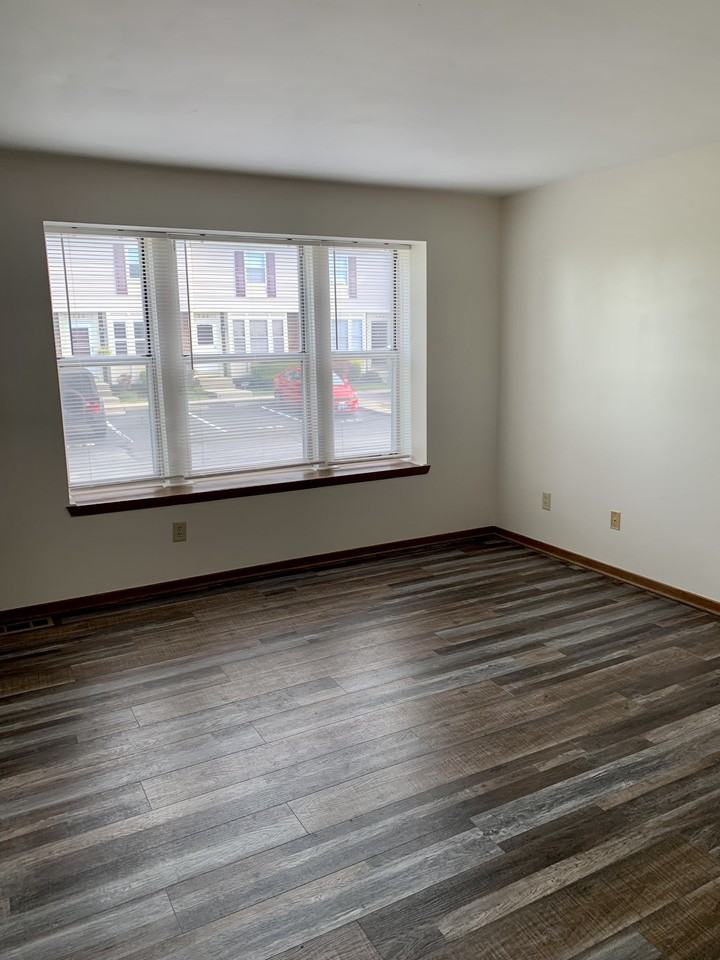 753 Ficus Dr #23F - Photo 2 of 12