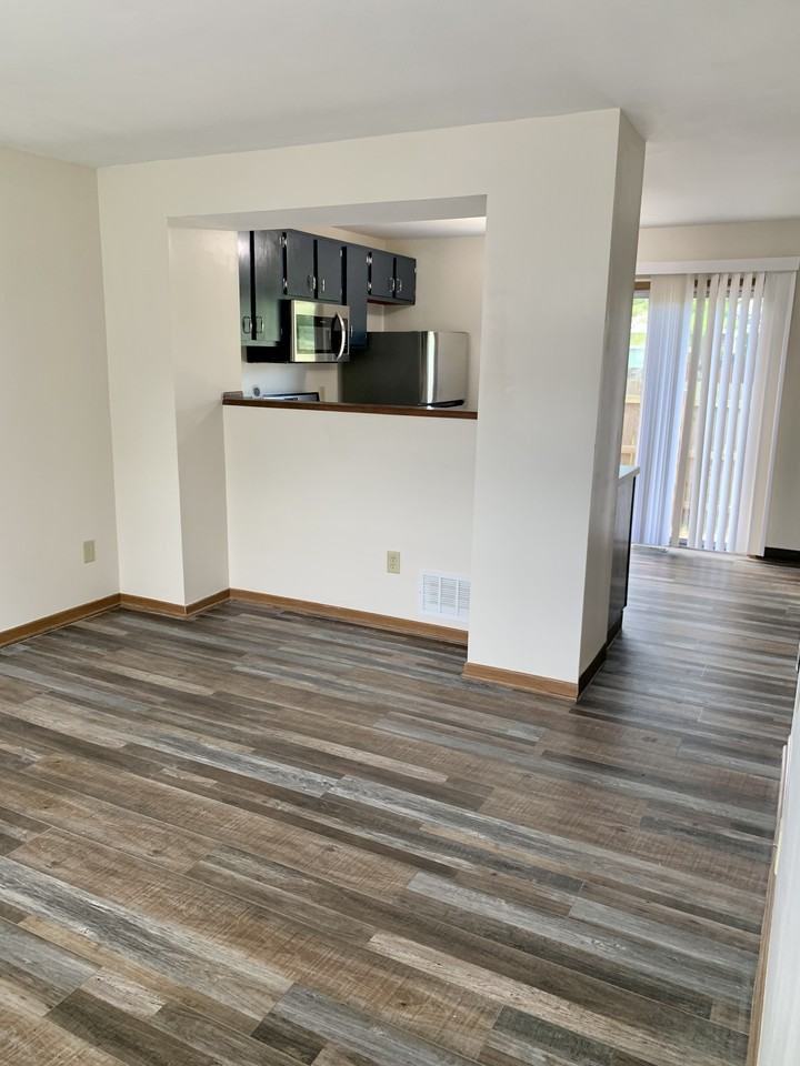 753 Ficus Dr #23F - Photo 3 of 12