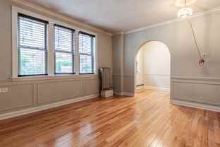 546 W Surf St #GDN - Photo 1 of 1